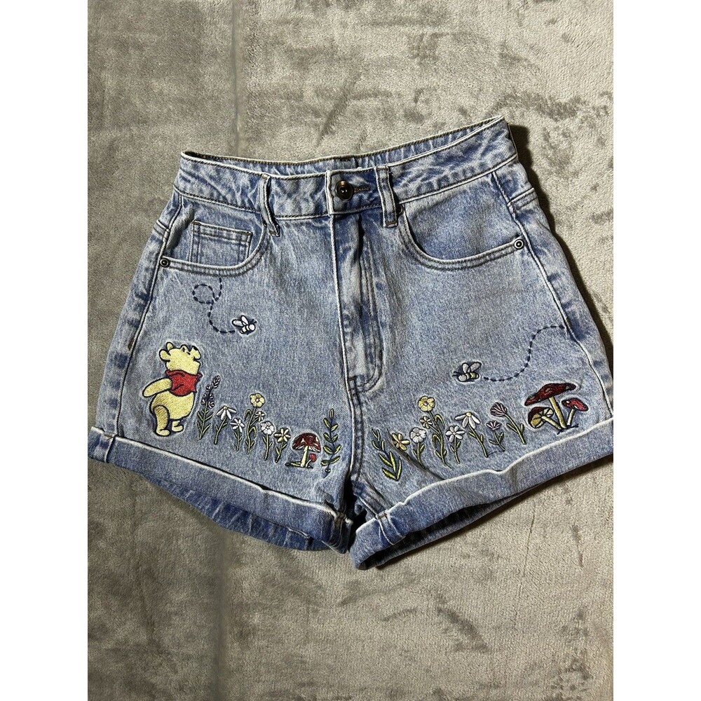 Disney Her Universe Winnie The Pooh Embroidered Denim Shorts Womens Size 1